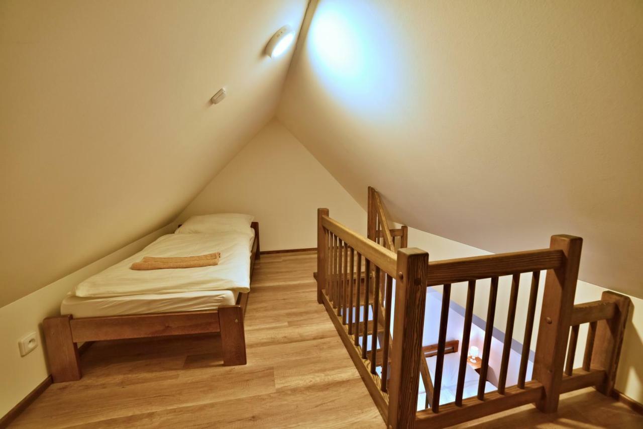 Statek Pod Lipou Hotel Pilnikov Luaran gambar